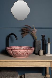Nyla Basin - £410 