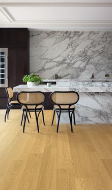 Capture, Natural Varnished Oak laminate from £35.49 per m2, Quick-Step, quick-step.co.uk