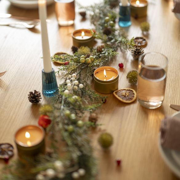 ScentAir Candles are the Perfect Addition to Your Christmas Tablescape