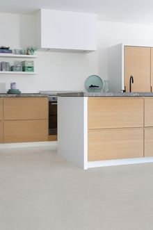 Moduleo Roots, Azuriet 46919 from £35.29 per m2, Moduleo, moduleo.co.uk