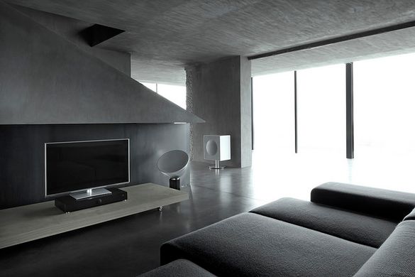 Geneva’s ‘Model Cinema’ TV Sound-Base 