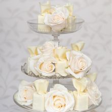 Pretty Pâtisserie by Makiko Searle_chocolate parcels