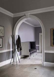Wall (dark to light): Monument 151, Erica 346, Quail 154 – Pure Flat Emulsion Woodwork: Masque 105 - Architects’ Eggshell 