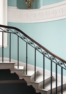 Wall: Constantia Blue 614 - Pure Flat Emulsion Cornice: Masque 105 – Architects’ Eggshell