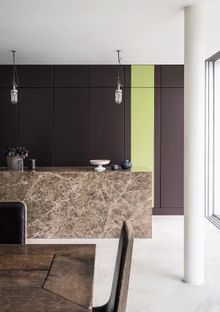 Cupboards: Copper Beech 314 – Architects’ Eggshell Stripe: Euphorbia 545 – Architects’ Eggshell