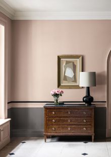 Wall: Temple 238 – Pure Flat Emulsion Lower Wall: Monument 151 – Pure Flat Emulsion Detail: New Black 126 – Pure Flat Emulsion Ceiling: Masque 105 – Pure Flat Emulsion