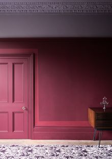 Wall: Grenache 372  – Pure Flat Emulsion Door and Woodwork: Grenache 372 – Architects’ Eggshell Highlight: Geisha  410 – Pure Flat Emulsion Ceiling: Lady Char’s Lilac 368 – Architects’ Matt