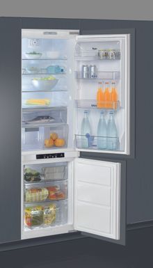 The Whirlpool integrated fridge freezer, ART 195/63 6th Sense® has an Activ0° compartment which maintains the perfect environment for storing meat and fish, conserving its appearance, texture and nutritional properties.   