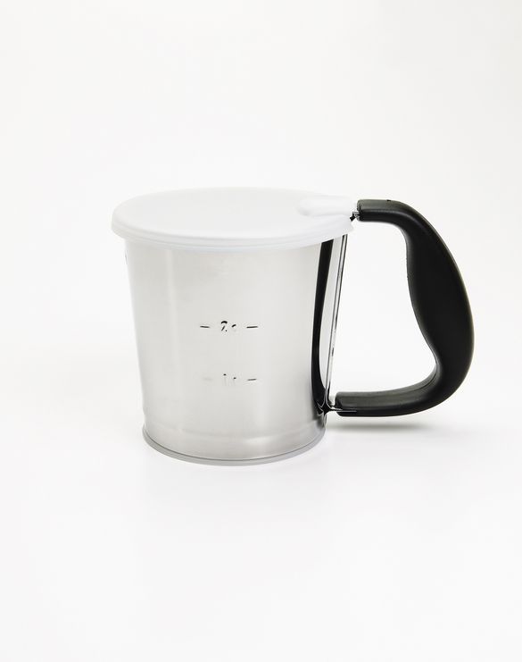 OXO flour sifter
