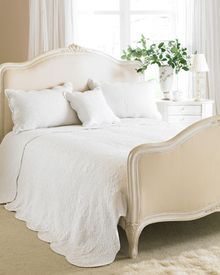 Toulon Bedding White