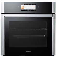 The Gorenje HomeCHEF, a revolutionary new built-in oven with colour touch-control and patented multi-step baking system.